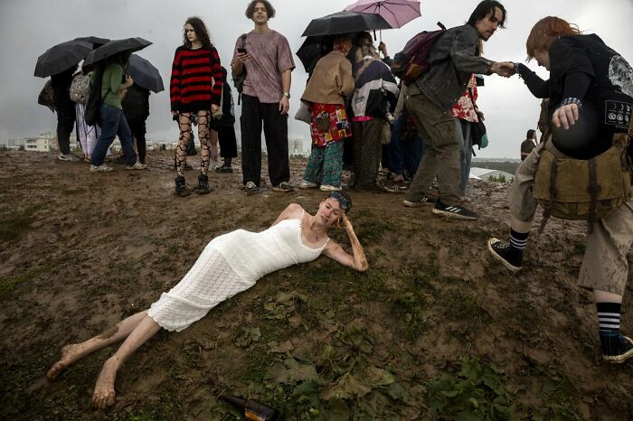 100 Candid Street Photos From The 2025 URBAN Photo Awards