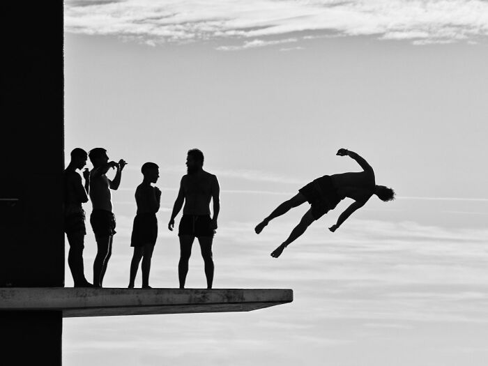 100 Candid Street Photos From The 2025 URBAN Photo Awards