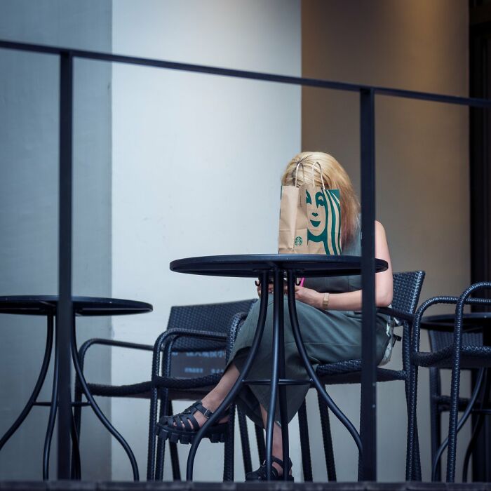 100 Candid Street Photos From The 2025 URBAN Photo Awards