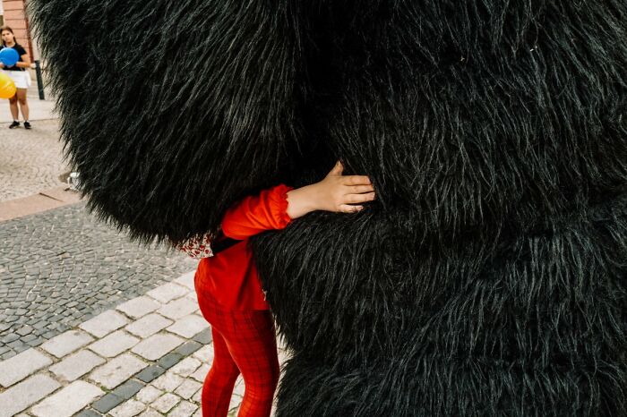 100 Candid Street Photos From The 2025 URBAN Photo Awards