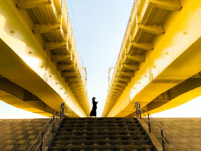 100 Candid Street Photos From The 2025 URBAN Photo Awards