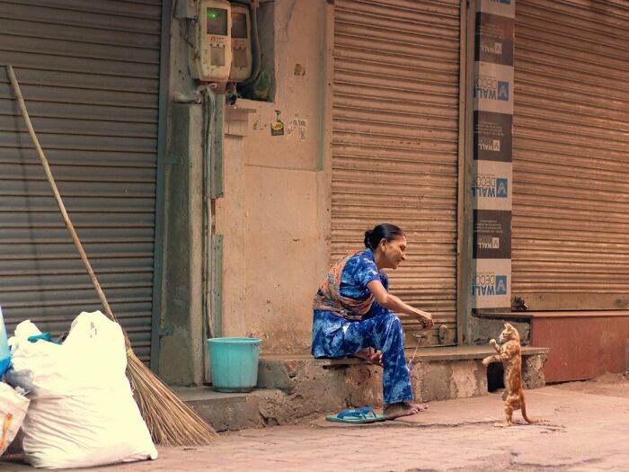 100 Candid Street Photos From The 2025 URBAN Photo Awards