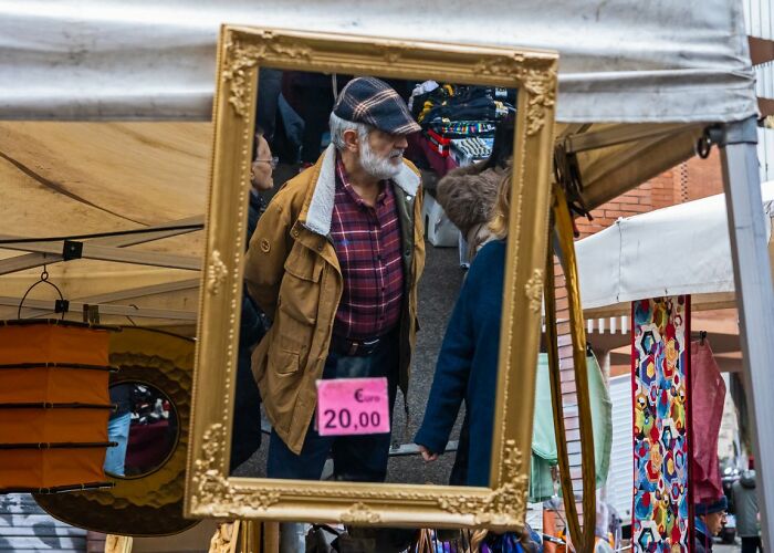 100 Candid Street Photos From The 2025 URBAN Photo Awards