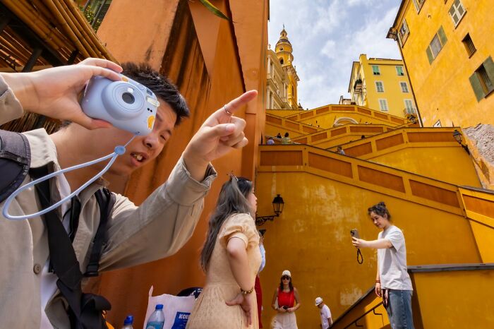 100 Candid Street Photos From The 2025 URBAN Photo Awards