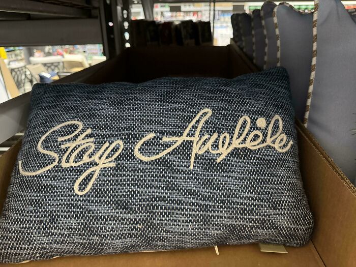 82 Hilariously Unhinged Design Fails That Should Have Never Been Approved (New Pics)