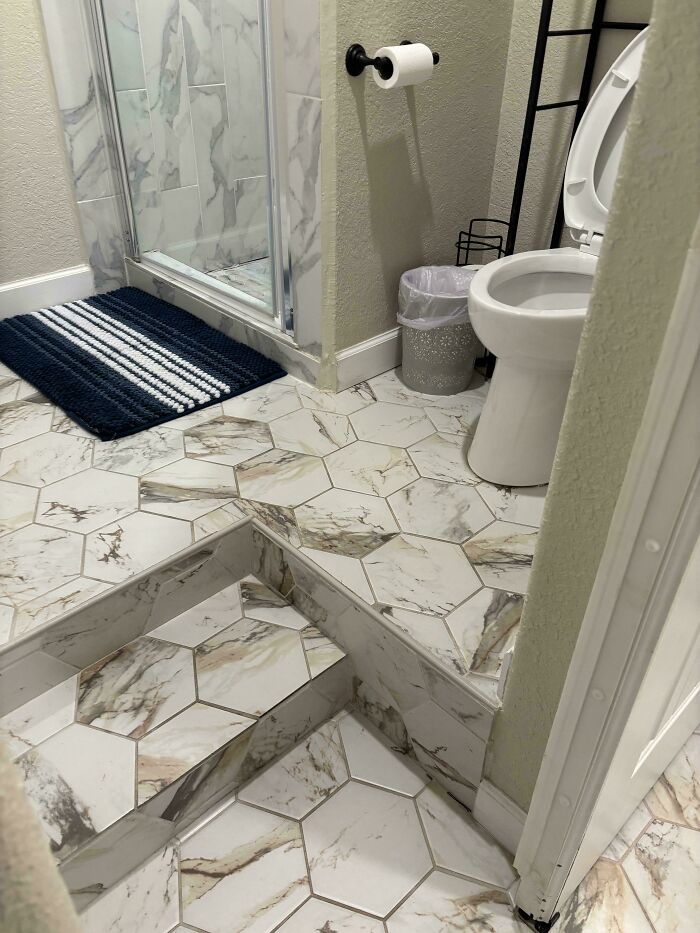 82 Hilariously Unhinged Design Fails That Should Have Never Been Approved (New Pics)
