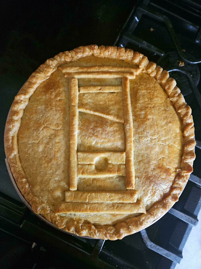 57 &ldquo;Eat The Rich&rdquo; Moments That Had People Screaming Into The Abyss