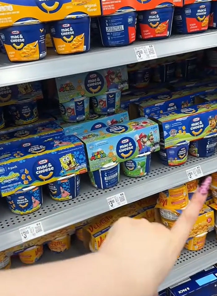 American Parents Fill The Whole Cart Of Groceries, People Try To Find Any Actual Food There