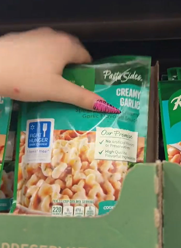 American Parents Fill The Whole Cart Of Groceries, People Try To Find Any Actual Food There