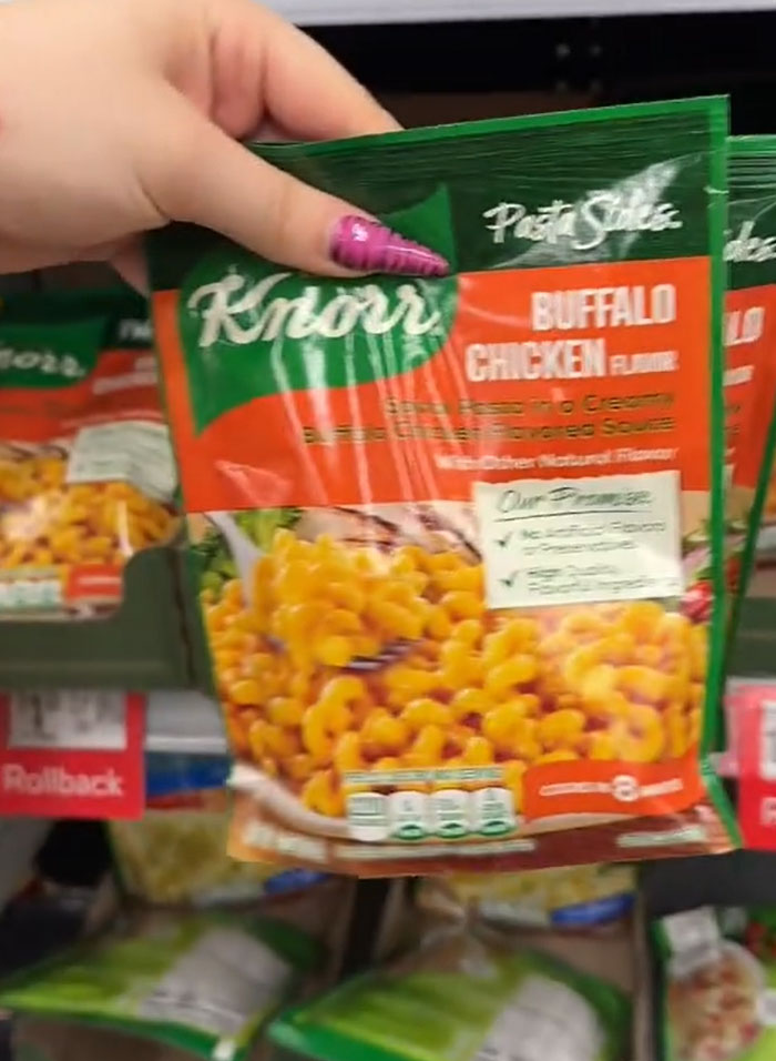 American Parents Fill The Whole Cart Of Groceries, People Try To Find Any Actual Food There
