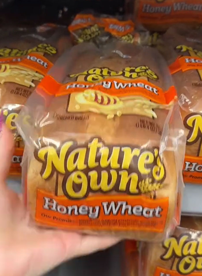 American Parents Fill The Whole Cart Of Groceries, People Try To Find Any Actual Food There