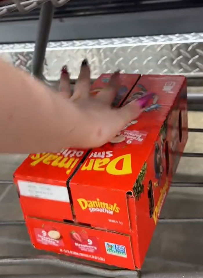 American Parents Fill The Whole Cart Of Groceries, People Try To Find Any Actual Food There