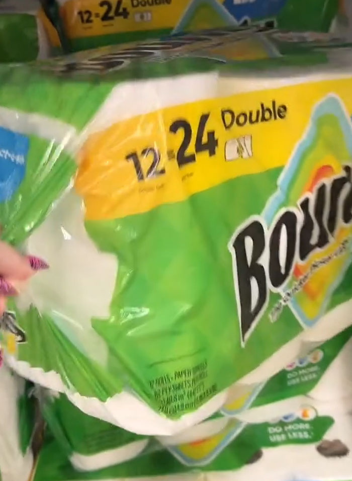 American Parents Fill The Whole Cart Of Groceries, People Try To Find Any Actual Food There