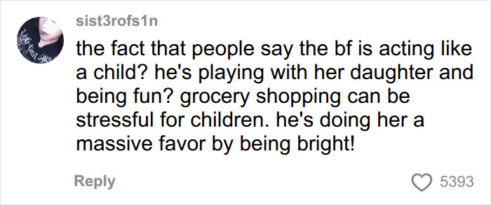 American Parents Fill The Whole Cart Of Groceries, People Try To Find Any Actual Food There