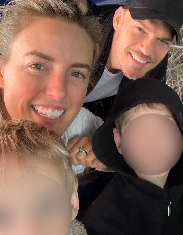 Fans Think Alan Ritchson May Have Come Out As Gay As He Announces Split From Wife Of 20 Years