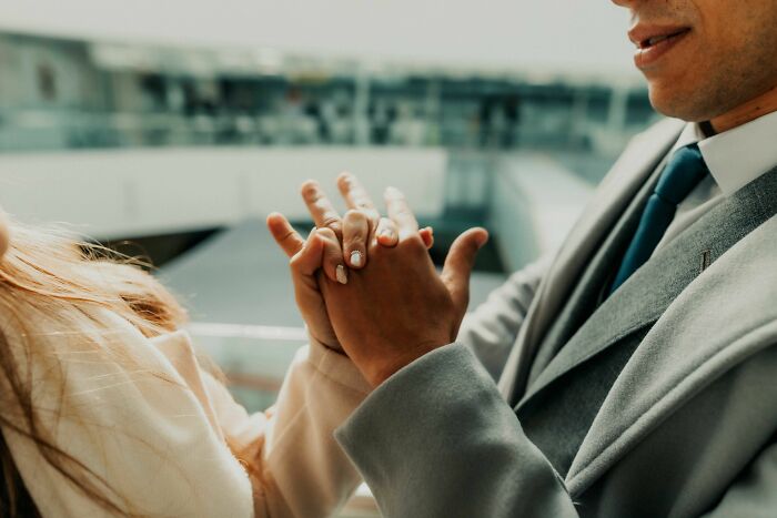 &ldquo;My Mom Started Dating A Woman&rdquo;: 58 People Who Took Their Midlife Crisis To An Absolutely Unhinged Level