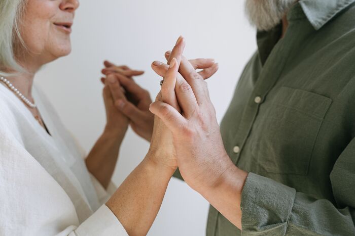 &ldquo;My Mom Started Dating A Woman&rdquo;: 58 People Who Took Their Midlife Crisis To An Absolutely Unhinged Level