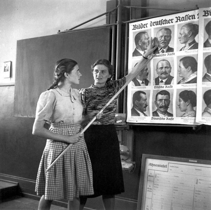 83 Fascinating And Emotional Historical Photos That Don&rsquo;t Let Us Forget The Past (New Pics)