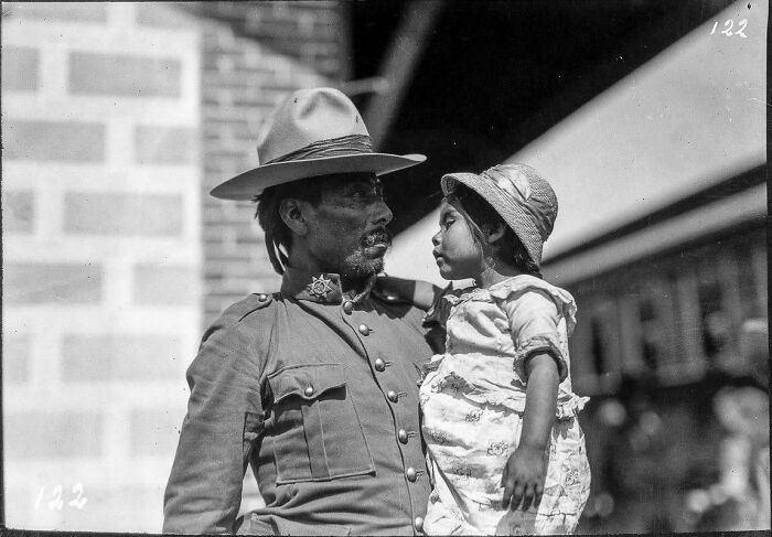 83 Fascinating And Emotional Historical Photos That Don&rsquo;t Let Us Forget The Past (New Pics)