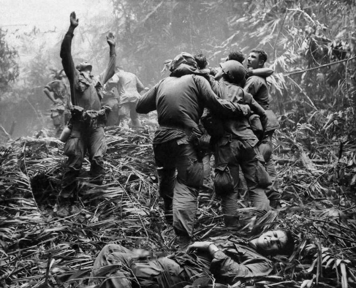 83 Fascinating And Emotional Historical Photos That Don&rsquo;t Let Us Forget The Past (New Pics)