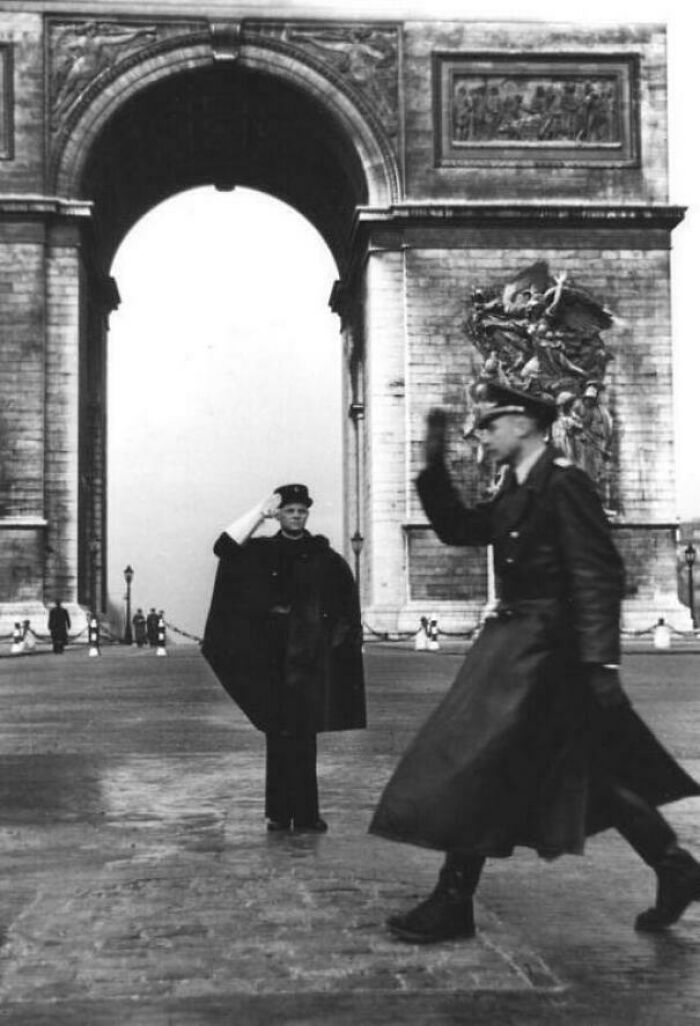 83 Fascinating And Emotional Historical Photos That Don&rsquo;t Let Us Forget The Past (New Pics)