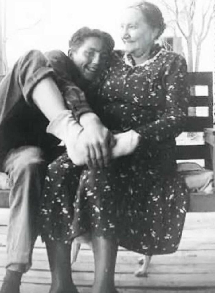 83 Fascinating And Emotional Historical Photos That Don&rsquo;t Let Us Forget The Past (New Pics)