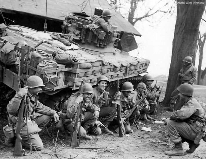 83 Fascinating And Emotional Historical Photos That Don&rsquo;t Let Us Forget The Past (New Pics)