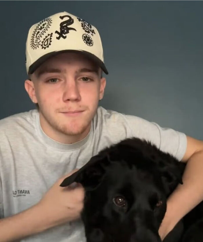 Teen’s ‘Innocent’ Vaping Habit Spirals Into 1,200 Puffs A Day, A Health Scare Finally Makes Him Quit