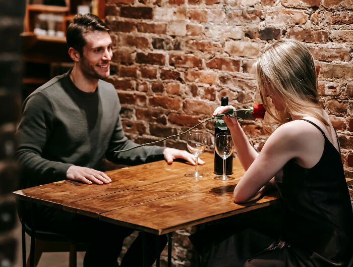 “We’re Cooked”: Man Shares Results Of His “Becky Experiment” After Testing Four Different Dating Profiles “We’re Cooked”: Man Shares Results Of His “Becky Experiment” After Testing Four Different Dating Profiles