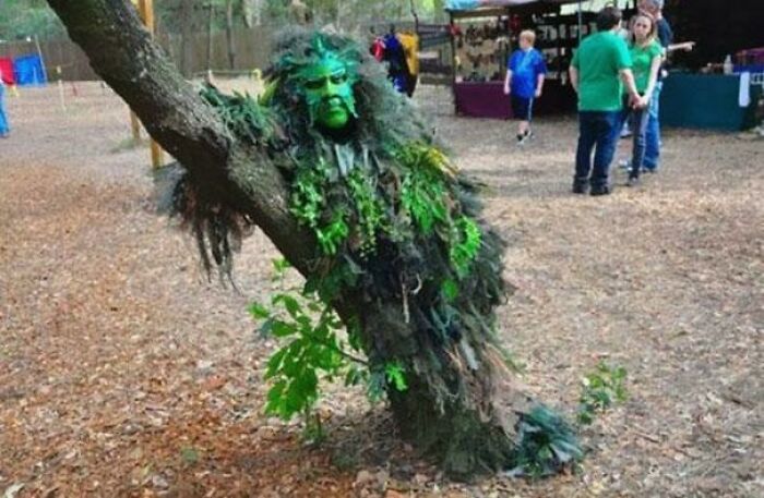 118 Unhinged Images That Made People Go “Hmmm”