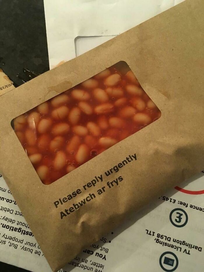 118 Unhinged Images That Made People Go “Hmmm”