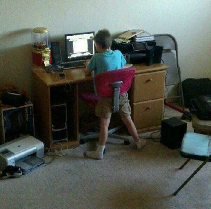 118 Unhinged Images That Made People Go “Hmmm”
