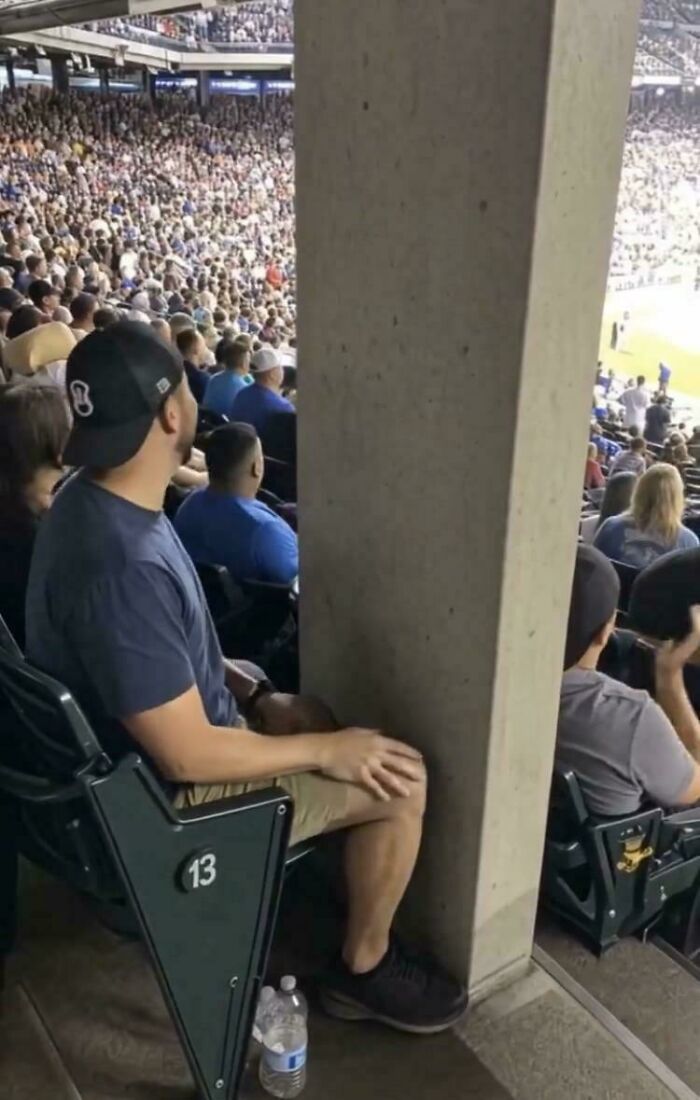 118 Unhinged Images That Made People Go “Hmmm”