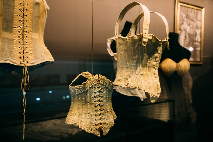 70 Historical “Facts” That Are Completely Made Up And Yet Everyone Believes Them 70 Historical “Facts” That Are Completely Made Up And Yet Everyone Believes Them