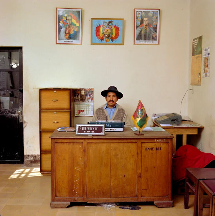 This Photographer’s Project Documented The People And Offices Behind Bureaucracy Around The World (15 Pics) This Photographer’s Project Documented The People And Offices Behind Bureaucracy Around The World (15 Pics)
