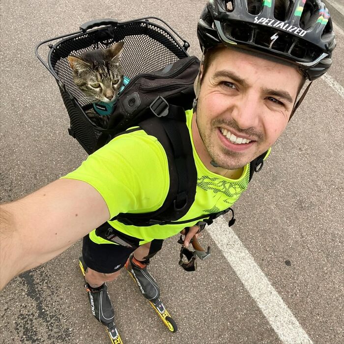 This Owner Brings His Cat Everywhere And They Go On All Kinds Of Crazy Adventures Together (33 New Pics)
