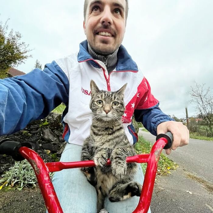 This Owner Brings His Cat Everywhere And They Go On All Kinds Of Crazy Adventures Together (33 New Pics)