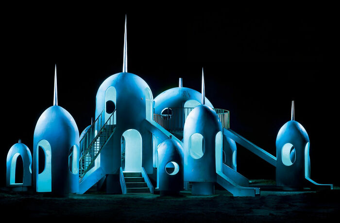 30 Surreal Japanese Playgrounds At Night That Look Like Scenes From Another World By Fujio Kito