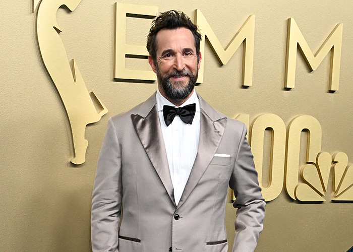 ‘The Pitt’ Star Noah Wyle Hit With Turkey Procedure Rumors, Reignites Furious Backlash After Emmy Win