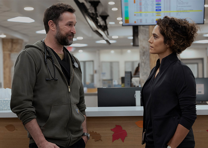 ‘The Pitt’ Star Noah Wyle Hit With Turkey Procedure Rumors, Reignites Furious Backlash After Emmy Win