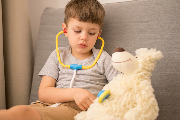 Entitled Kid Wants To Play With Ill Girl’s Heart Monitor, Gets Refused, Steals It Anyway Entitled Kid Wants To Play With Ill Girl’s Heart Monitor, Gets Refused, Steals It Anyway