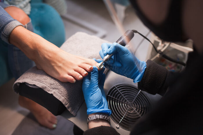 Medical Professionals Reveal The Serious Issues They Treated That Started Seeming So Innocent