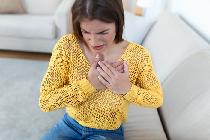 Medical Professionals Reveal The Serious Issues They Treated That Started Seeming So Innocent