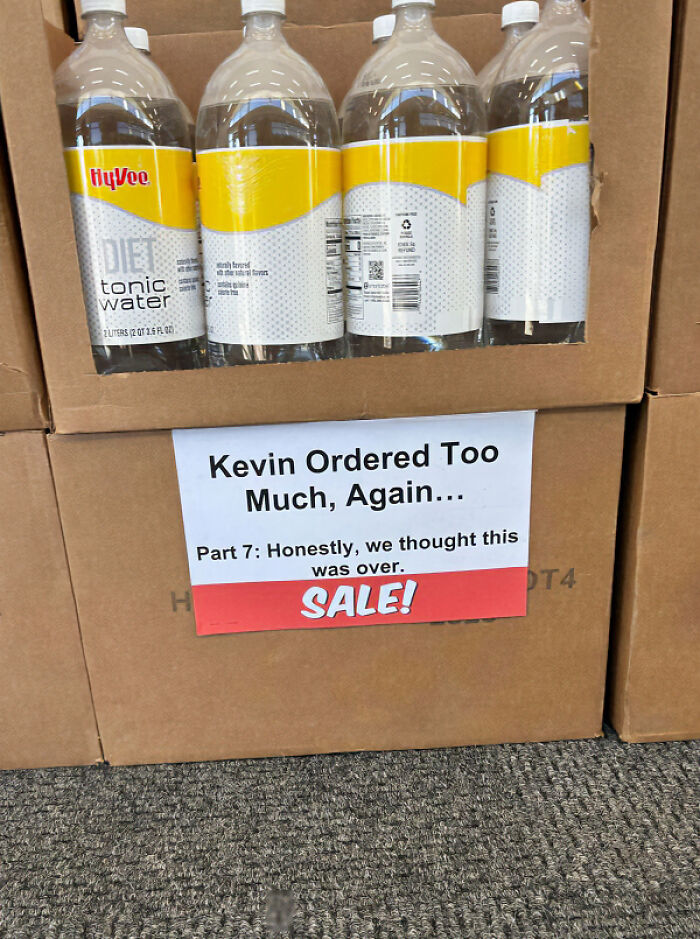 89 Chaotic Signs Spotted In The Wild That Made People Question Reality 89 Chaotic Signs Spotted In The Wild That Made People Question Reality