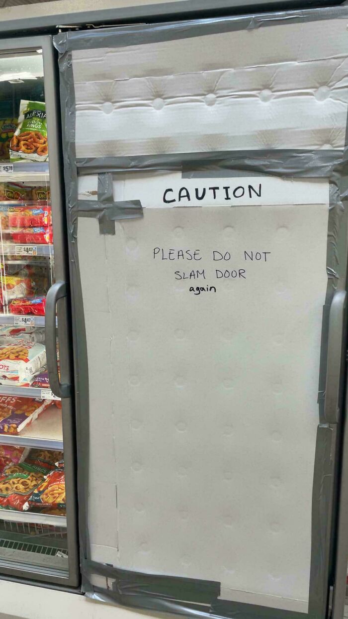 89 Chaotic Signs Spotted In The Wild That Made People Question Reality 89 Chaotic Signs Spotted In The Wild That Made People Question Reality