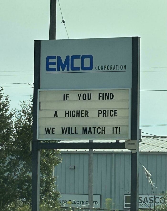89 Chaotic Signs Spotted In The Wild That Made People Question Reality 89 Chaotic Signs Spotted In The Wild That Made People Question Reality
