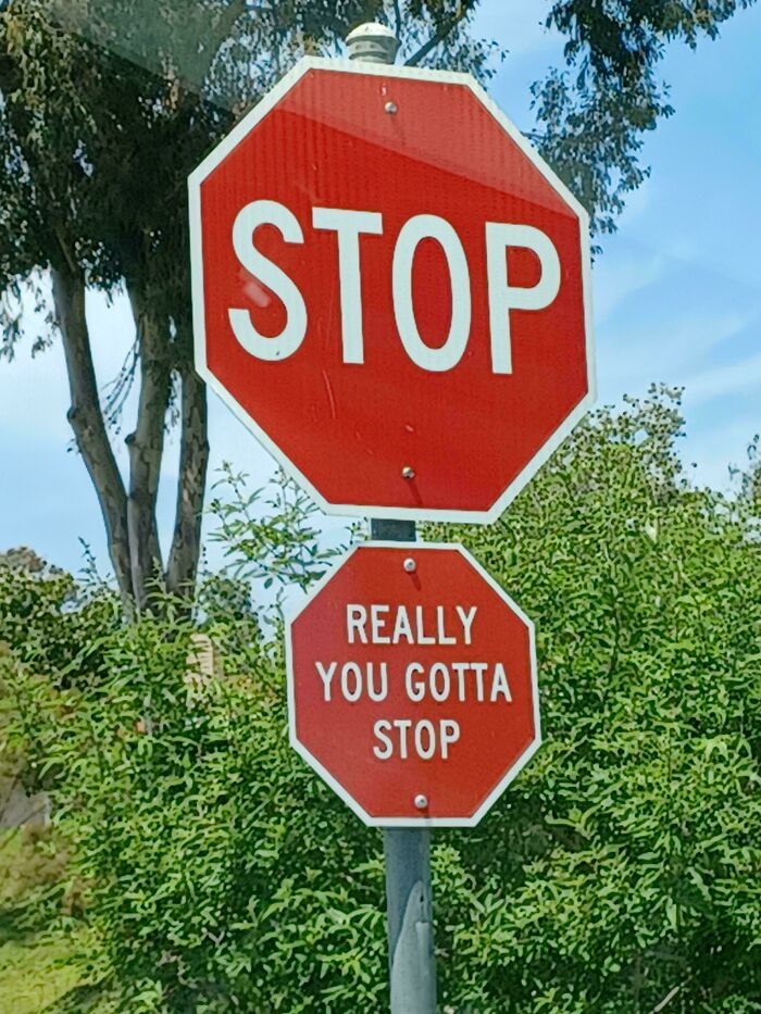 89 Chaotic Signs Spotted In The Wild That Made People Question Reality 89 Chaotic Signs Spotted In The Wild That Made People Question Reality