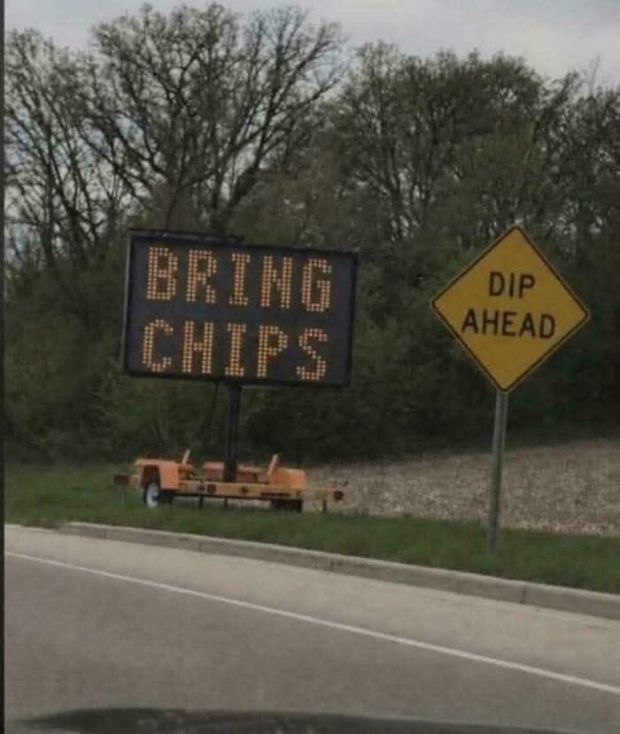 89 Chaotic Signs Spotted In The Wild That Made People Question Reality 89 Chaotic Signs Spotted In The Wild That Made People Question Reality