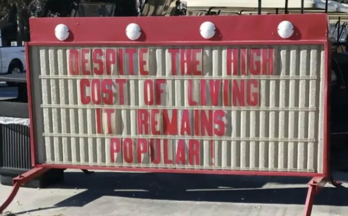 89 Chaotic Signs Spotted In The Wild That Made People Question Reality 89 Chaotic Signs Spotted In The Wild That Made People Question Reality