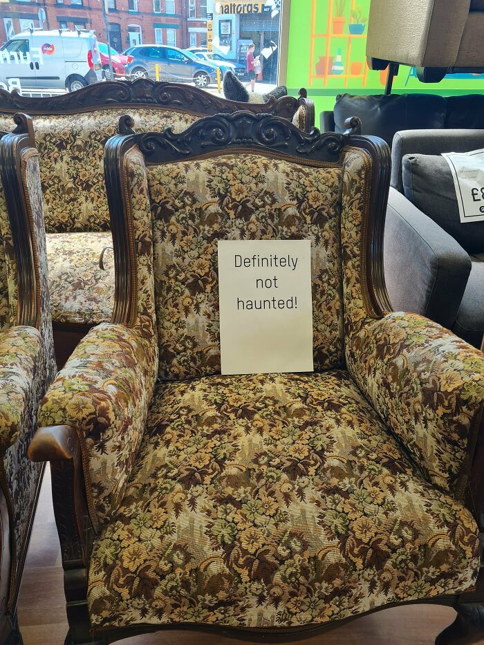 89 Chaotic Signs Spotted In The Wild That Made People Question Reality 89 Chaotic Signs Spotted In The Wild That Made People Question Reality